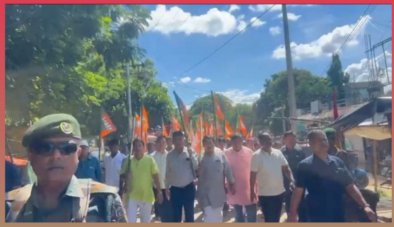 prime-minister-narendra-modi-and-tripura-chief-minister-dr-manik-sahas-photo-was-set-on-fire-and-he-expressed-his-anger-at-the-incident